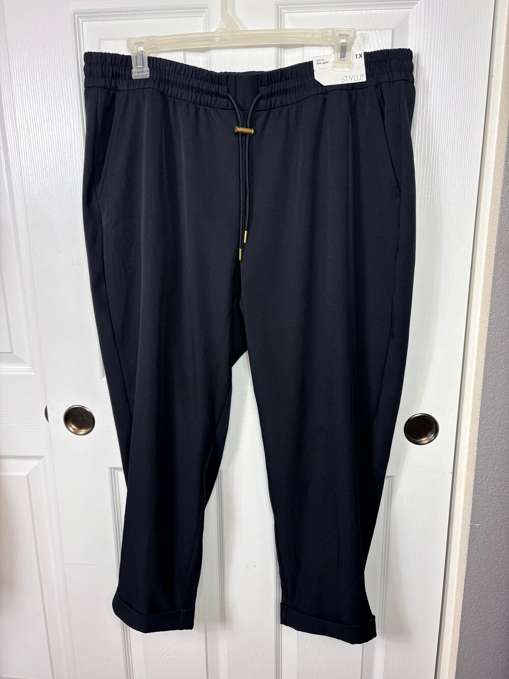Stylus Women's Black Pull-On Slim Ankle Pants Mid-Rise Size 1X NWT